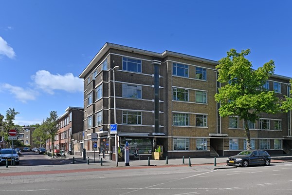 Medium property photo - Troelstrakade 137, 2531 AC Den Haag